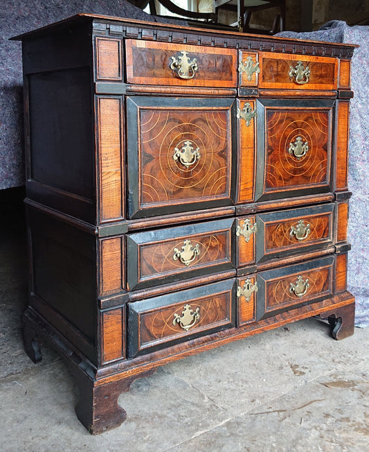 Oyster Veneer Chest of Drawers