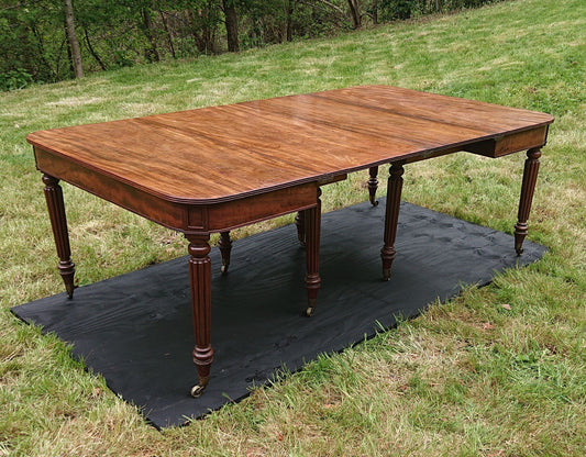 Regency Mahogany Antique Dining Table by Gillows of Lancaster and London