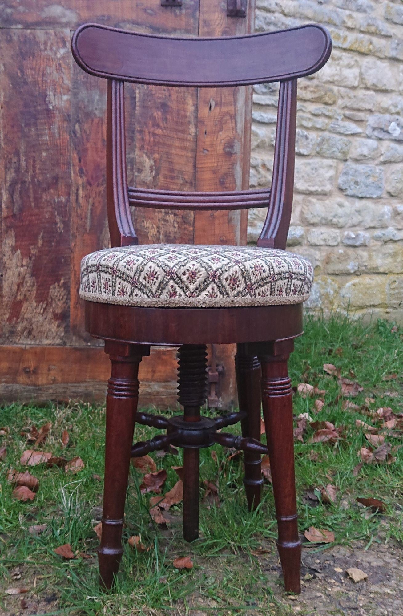 Early 19th Century Antique Height Adjustable Music Chair