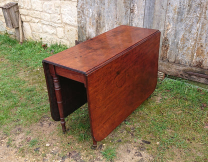 Early 19th Century Mahogany Folding Dining Table