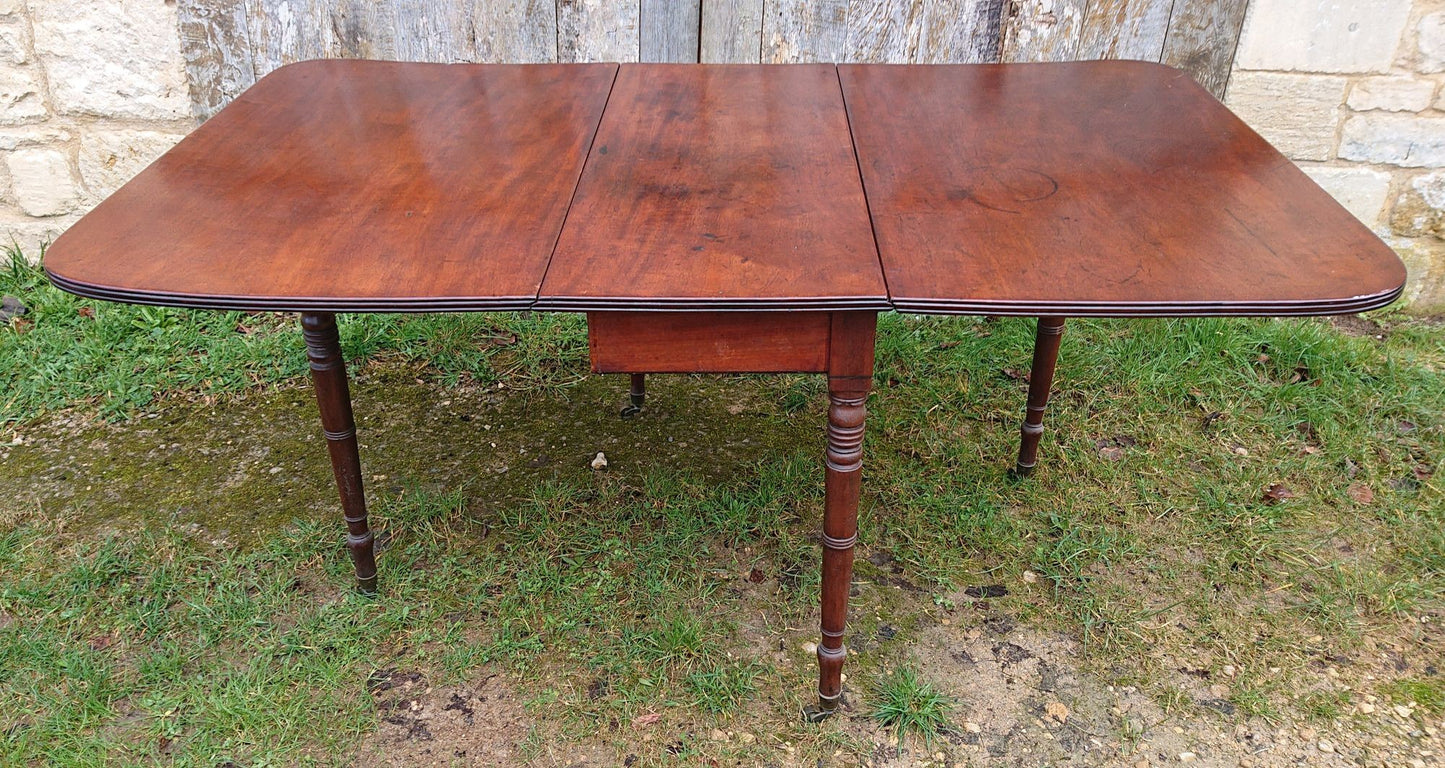 Early 19th Century Mahogany Folding Dining Table