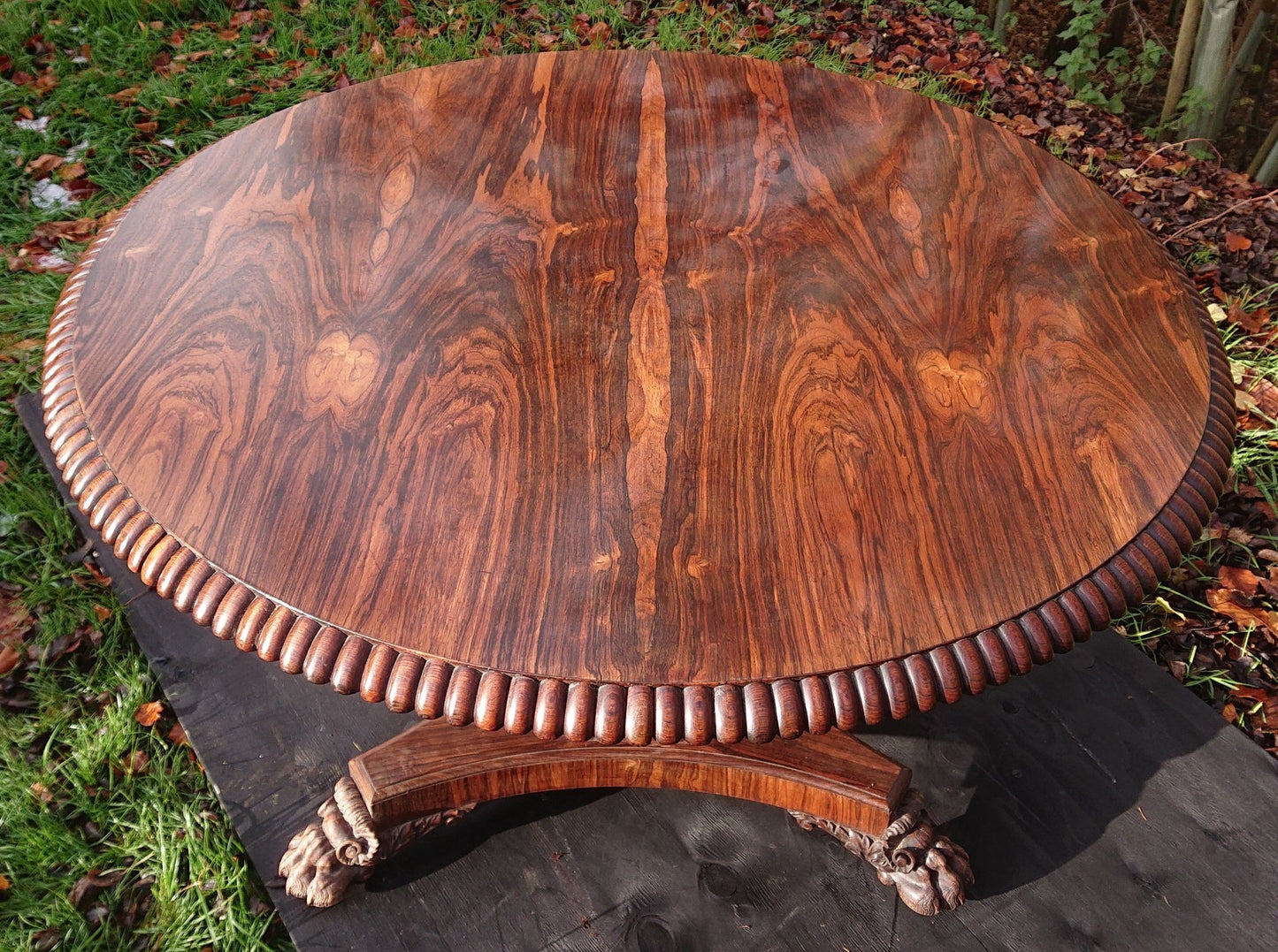 Very Fine Quality Regency Rosewood Centre Table