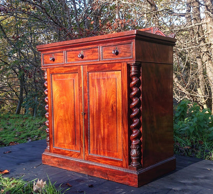 Exceptional Quality Early Nineteenth Century Mahogany Antique Chiffonier