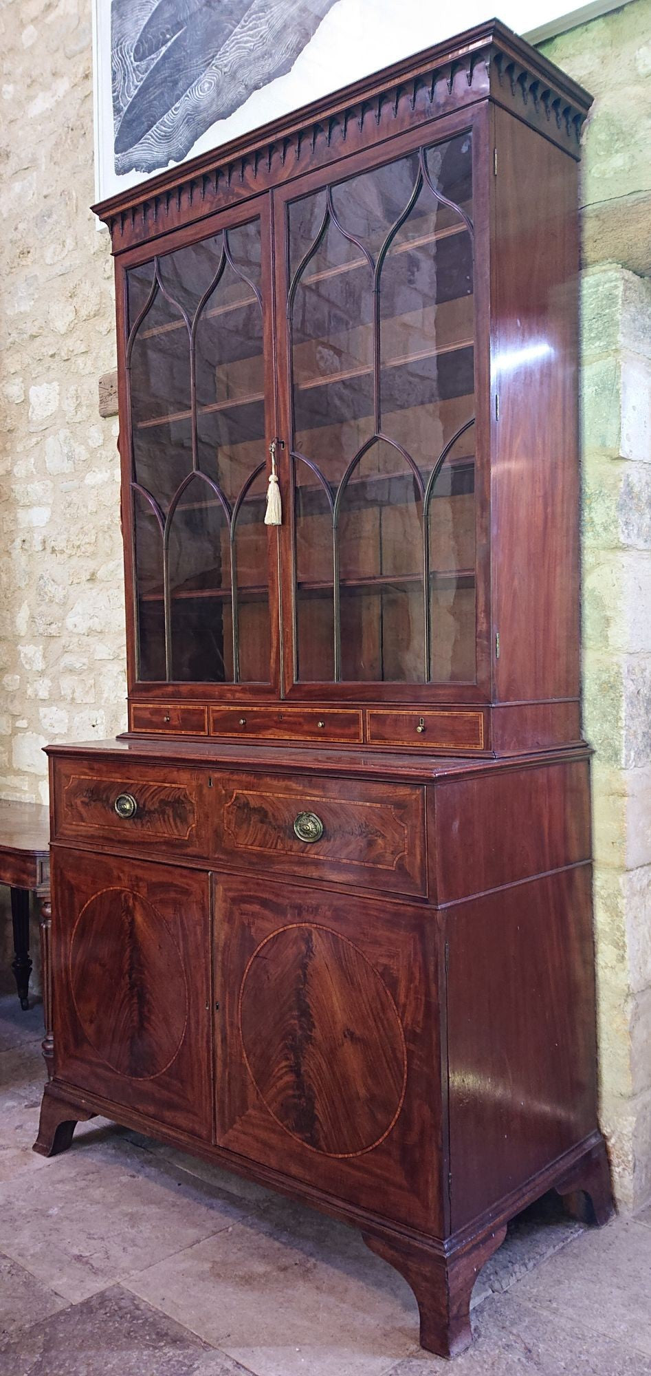 Very Fine 18th Century Cabinet