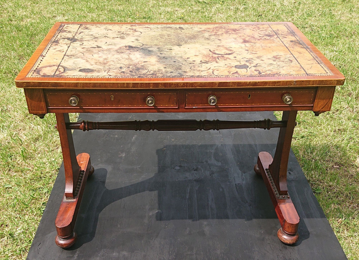 A 19th Century Antique Writing Table