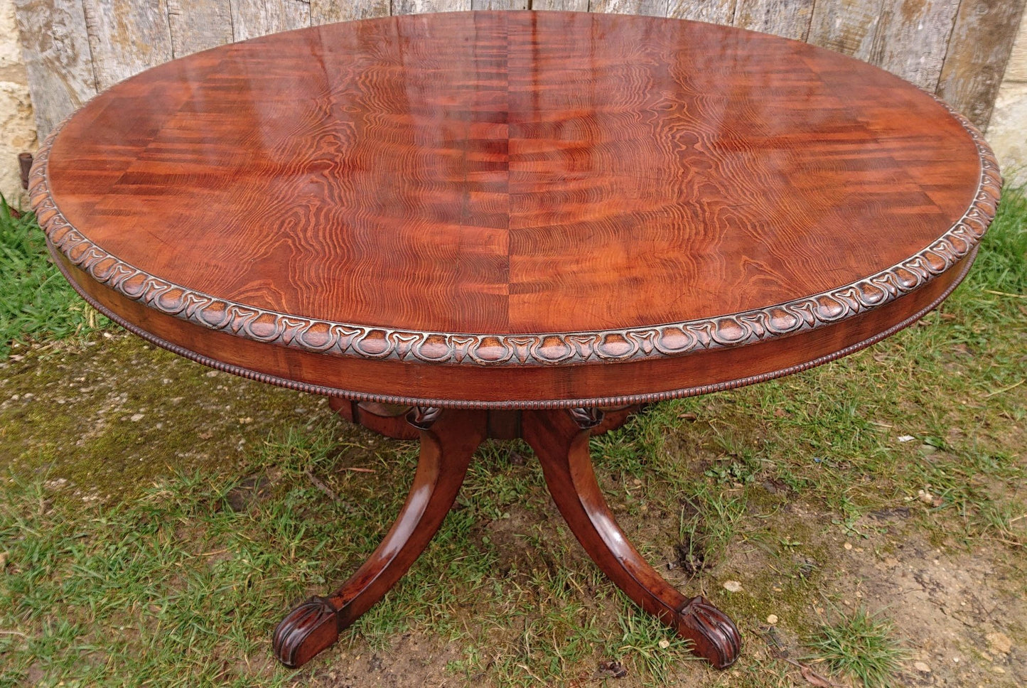 Very Fine Nineteenth Century Centre Table