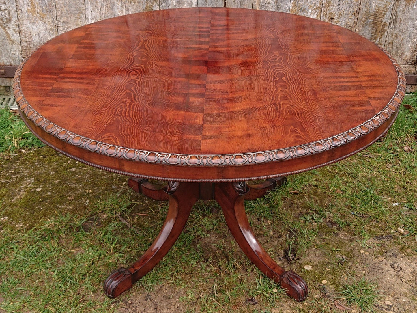 Very Fine Nineteenth Century Centre Table