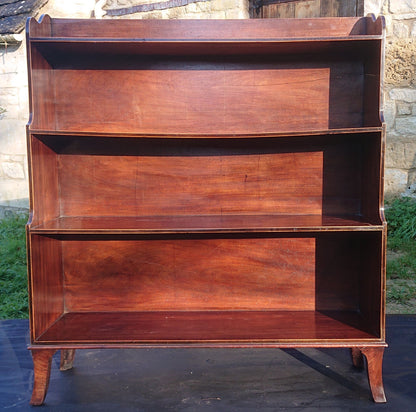 Early 19th Century Regency Waterfall Bookcase Made Of Solid Mahogany With Contrast Cross Banding And Boxwood Stringing