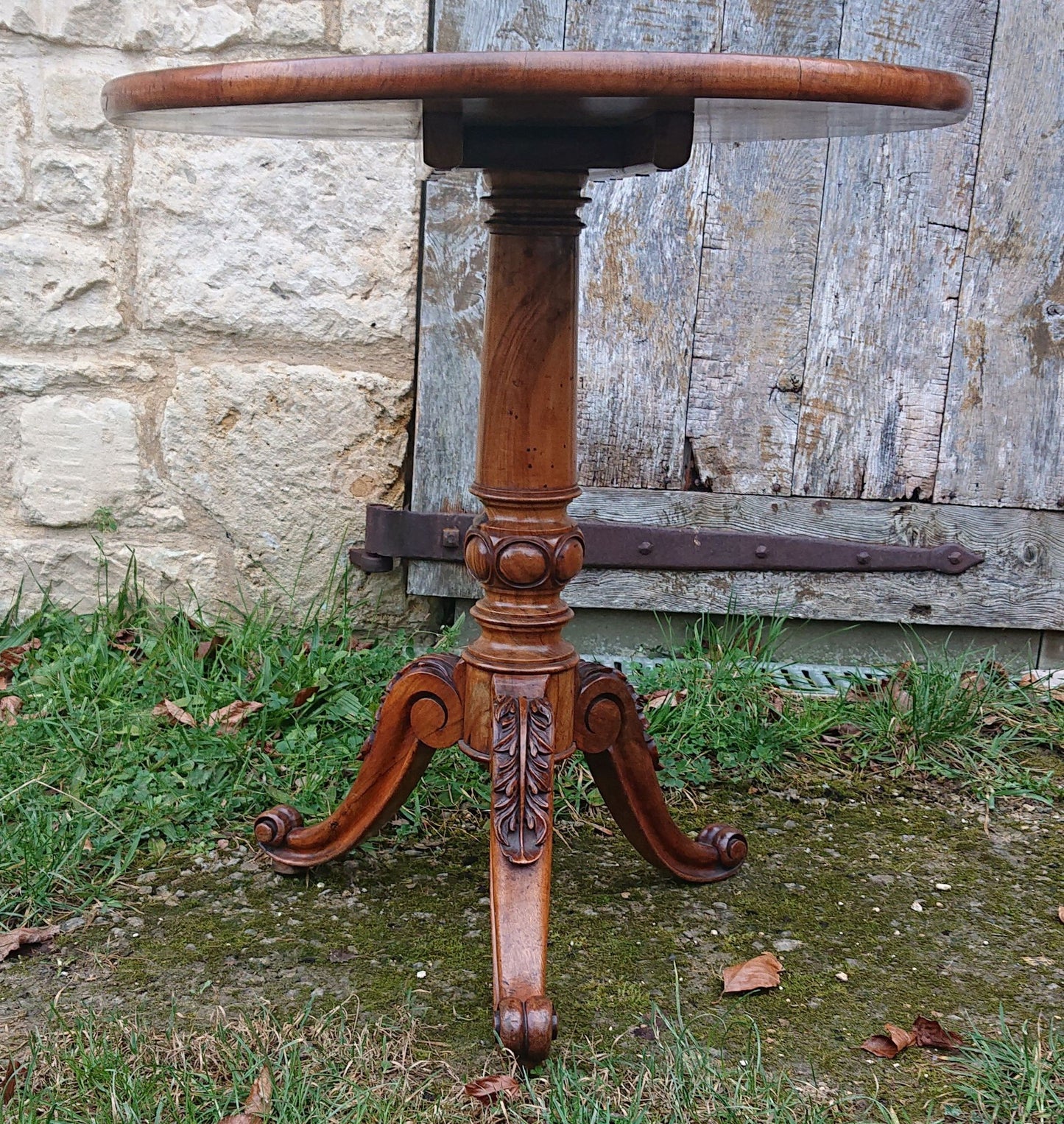 Very Fine Quality 19th Century Amboyna Tripod Wine Table