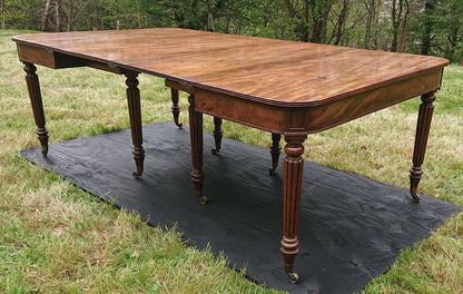 Regency Mahogany Antique Dining Table by Gillows of Lancaster and London