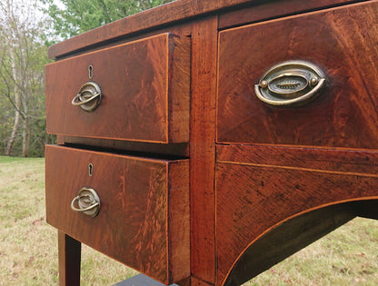 Very Fine 18th Century Mahogany Sideboard